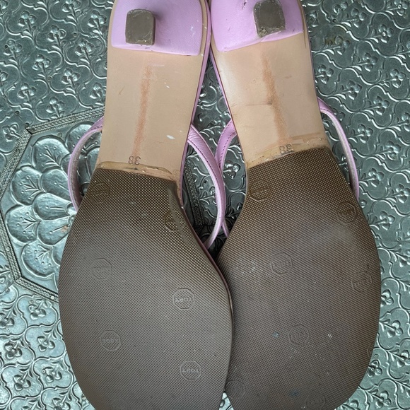 Escada Kitten Heels - Picture 9 of 9